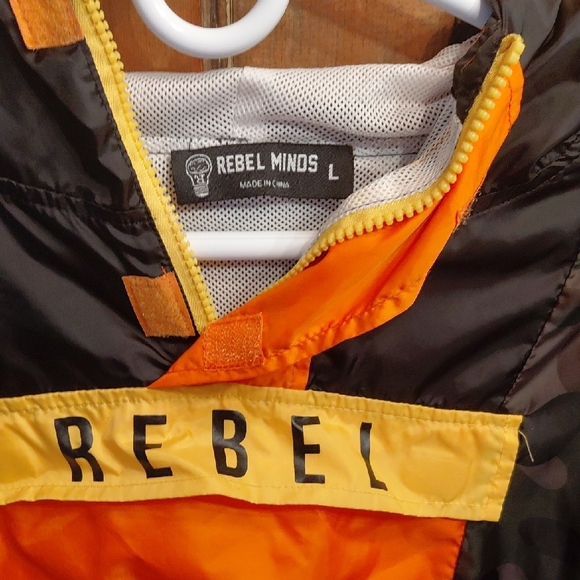 Orange and Black Hooded REBEL MINDS Jacket Size LARGE - Picture 2 of 4